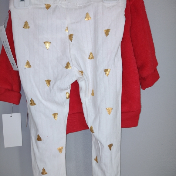 NWT NANETTE BABY  3PIECE REINDEER FACE AND LEGGING SET WITH SCRUNCHIE - Picture 3 of 8